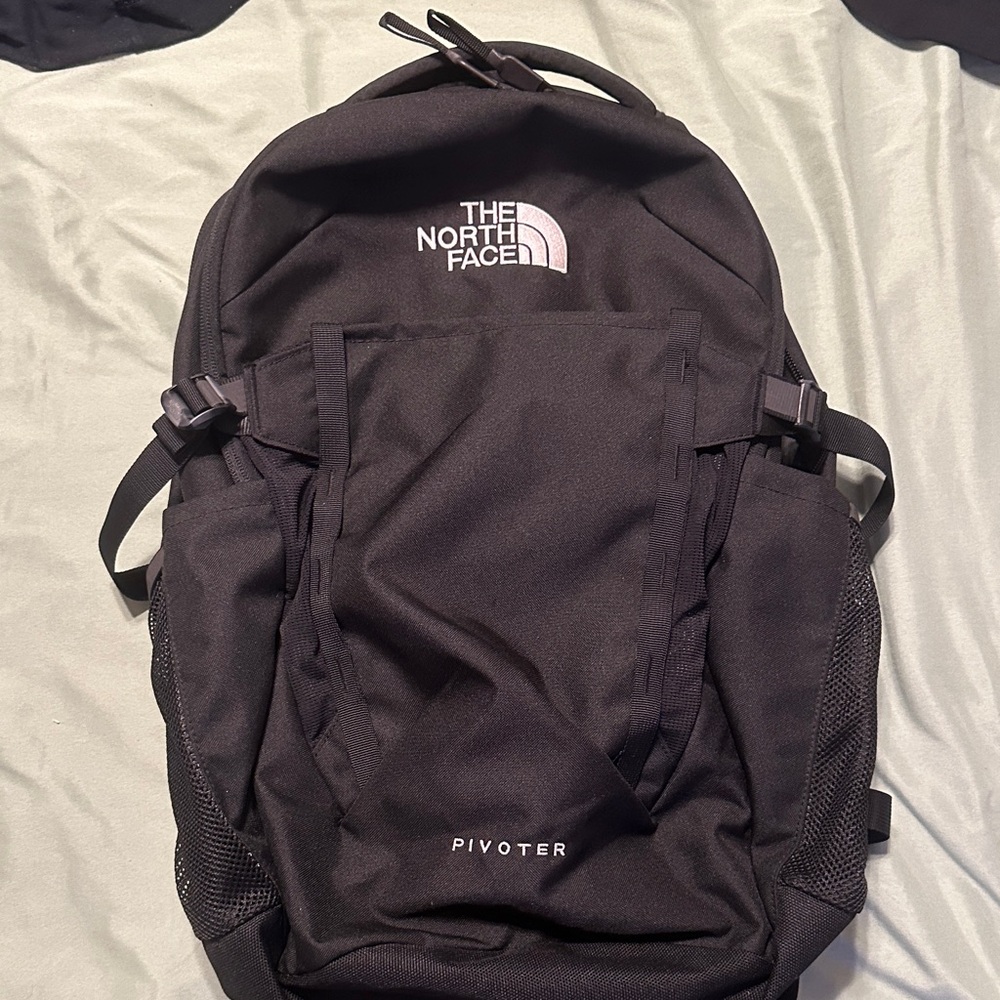 The North Face Pivoter Black Backpack